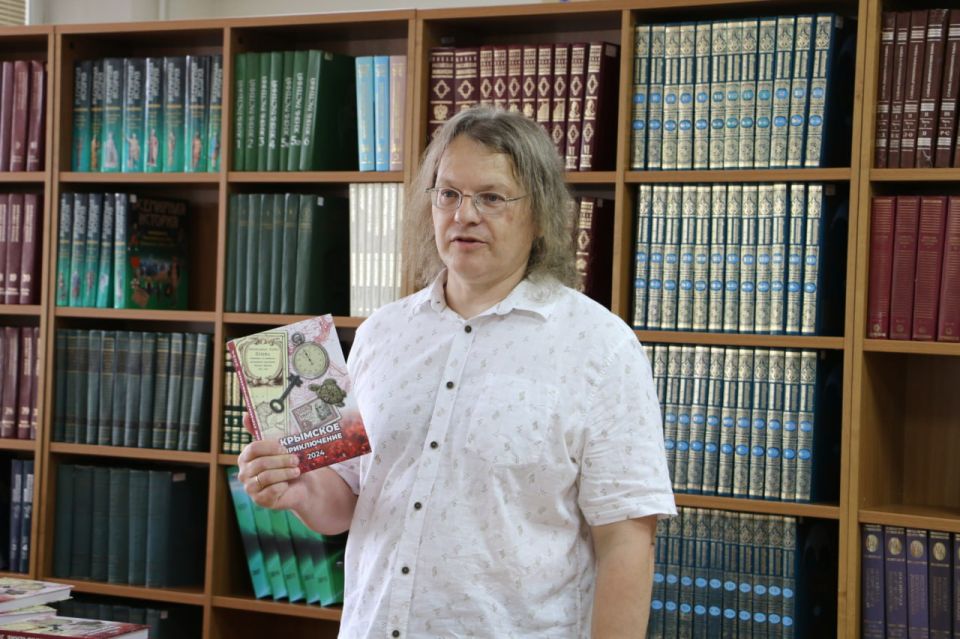 В Симферополе состоялась презентация юбилейного сборника «Крымское приключение – 2024» В Симферополе состоялась презентация юбилейного сборника «Крымское приключение – 2024»