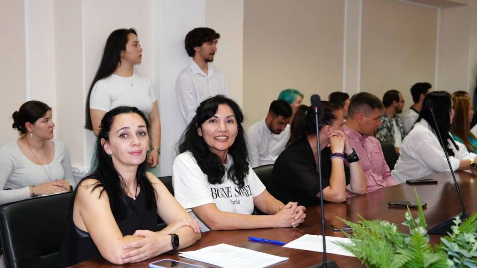В КИПУ имени Февзи Якубова состоялось награждение студентов, сотрудников и преподавателей, активно проявивших себя в мероприятиях молодежной политики и воспитательной деятельности В КИПУ имени Февзи Якубова состоялось награждение студентов, сотрудников и преподавателей, активно проявивших себя в мероприятиях молодежной политики и воспитательной деятельности