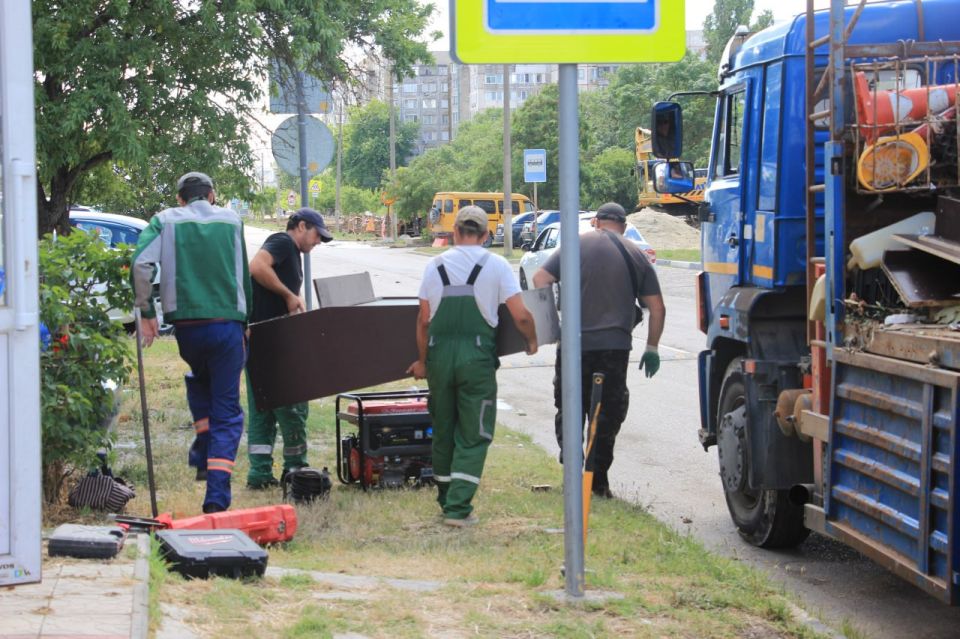 В Керчи сносят нестационарные строения, размещенные на муниципальной территории без правовых оснований В Керчи сносят нестационарные строения, размещенные на муниципальной территории без правовых оснований