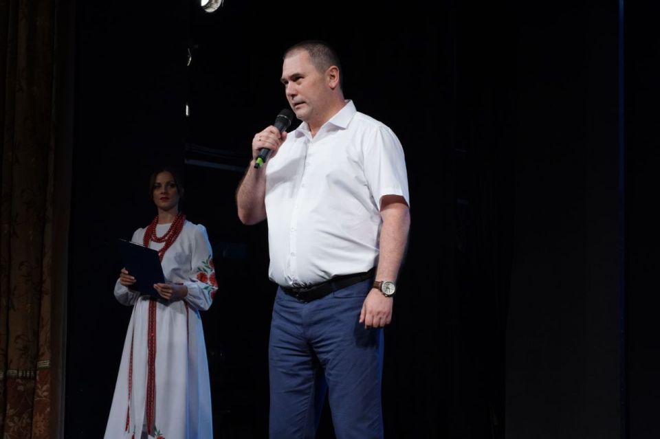 Фестиваль белорусской культуры «Карагод Сяброу» прошёл сегодня в Симферополе Фестиваль белорусской культуры «Карагод Сяброу» прошёл сегодня в Симферополе
