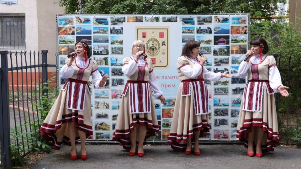 От узорчатых рушников до современных арт-объектов – в Крыму зазвучали белорусские культурные мотивы! От узорчатых рушников до современных арт-объектов – в Крыму зазвучали белорусские культурные мотивы!