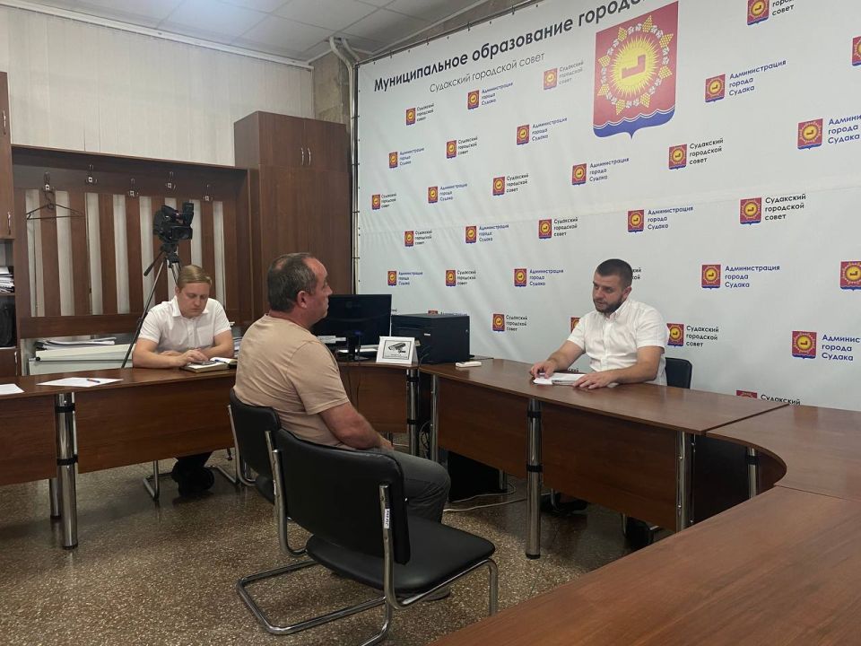 Кирилл Чебышев: Провел традиционный пятничный прием граждан в нашей администрации Кирилл Чебышев: Провел традиционный пятничный прием граждан в нашей администрации