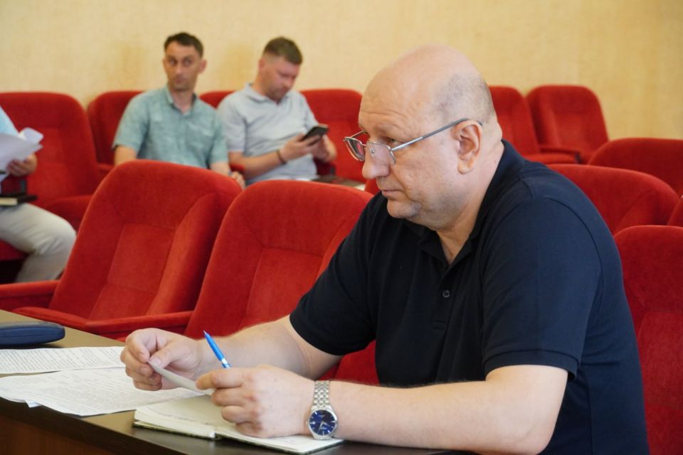Вчера в рамках совещания о проблемных вопросах муниципальных образований Глава Крыма Сергей Аксенов отметил организацию работы с обращениями граждан в Керчи Вчера в рамках совещания о проблемных вопросах муниципальных образований Глава Крыма Сергей Аксенов отметил организацию работы с обращениями граждан в Керчи
