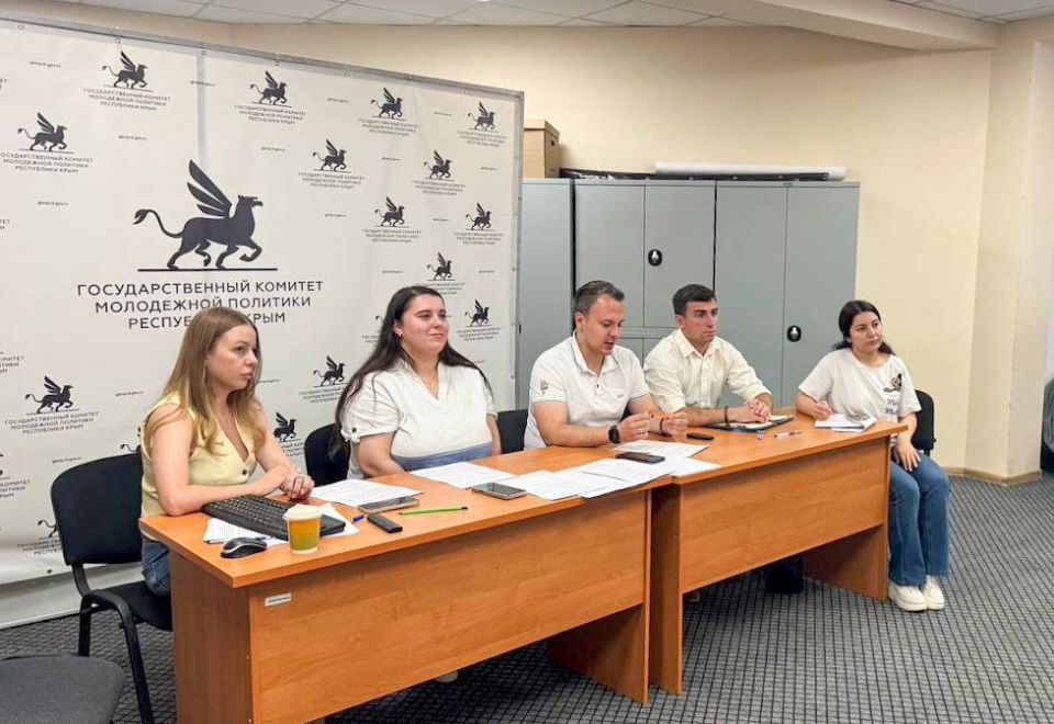 Алексей Зинченко: Провели очередное рабочее онлайн-совещание с муниципальными образованиями Республики Крым Алексей Зинченко: Провели очередное рабочее онлайн-совещание с муниципальными образованиями Республики Крым