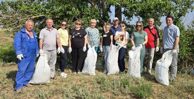 В июне 2025 года в ходе 15 экологических акций в регионах очищено 24,7 км береговой линии и акватории водных объектов В июне 2025 года в ходе 15 экологических акций в регионах очищено 24,7 км береговой линии и акватории водных объектов