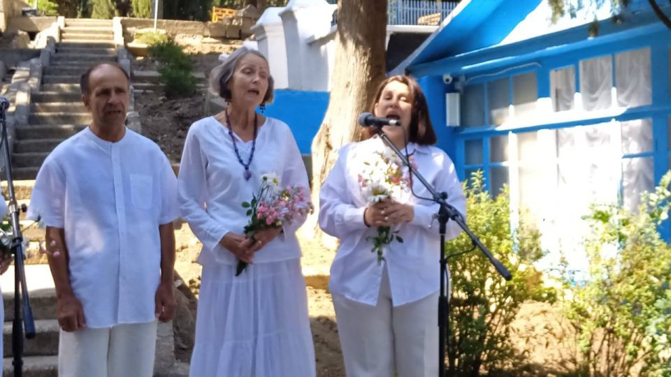 ПОСИДЕЛКИ НА ОРЛИНОЙ ГОРЕ В АЛУШТЕ СОСТОЯЛИСЬ ПОСИДЕЛКИ НА ОРЛИНОЙ ГОРЕ В АЛУШТЕ СОСТОЯЛИСЬ