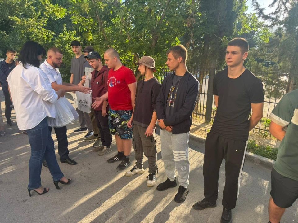 Кирилл Чебышев: Сегодня состоялась отправка призывников на срочную службу от военного комиссариата города Судак Кирилл Чебышев: Сегодня состоялась отправка призывников на срочную службу от военного комиссариата города Судак