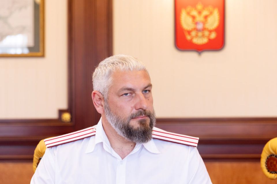 Сергей Аксёнов: Вместе с губернатором Запорожской области Евгением Витальевичем Балицким провел встречу с атаманом Всероссийского казачьего общества, казачьим генералом Виталием Владимировичем Кузнецовым и обсудил проведение... Сергей Аксёнов: Вместе с губернатором Запорожской области Евгением Витальевичем Балицким провел встречу с атаманом Всероссийского казачьего общества, казачьим генералом Виталием Владимировичем Кузнецовым и обсудил проведение...