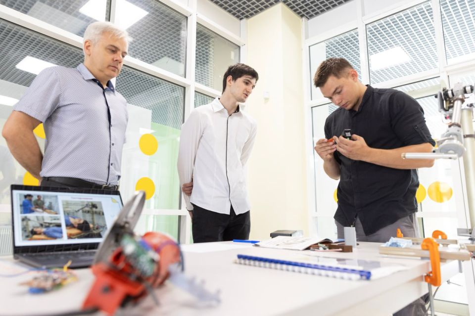  :                     ..    ...