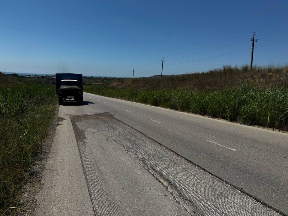 Керченский филиал ГУП РК «Крымавтодор» продолжает работу по замене верхних изношенных слоёв дорог Керченский филиал ГУП РК «Крымавтодор» продолжает работу по замене верхних изношенных слоёв дорог