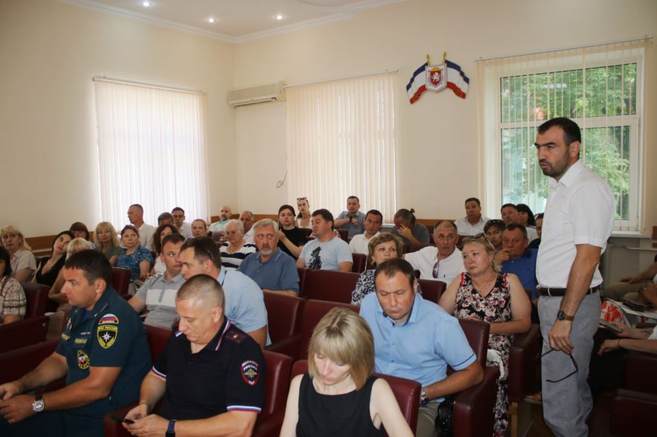 Вопросы развития сферы образования обсудили в Феодосии Вопросы развития сферы образования обсудили в Феодосии