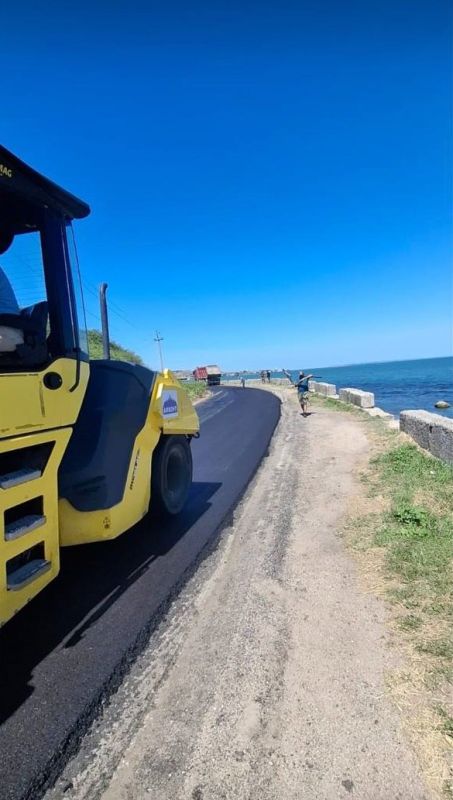 Керченский филиал ГУП РК «Крымавтодор» продолжает работу по замене верхних изношенных слоёв дорог Керченский филиал ГУП РК «Крымавтодор» продолжает работу по замене верхних изношенных слоёв дорог