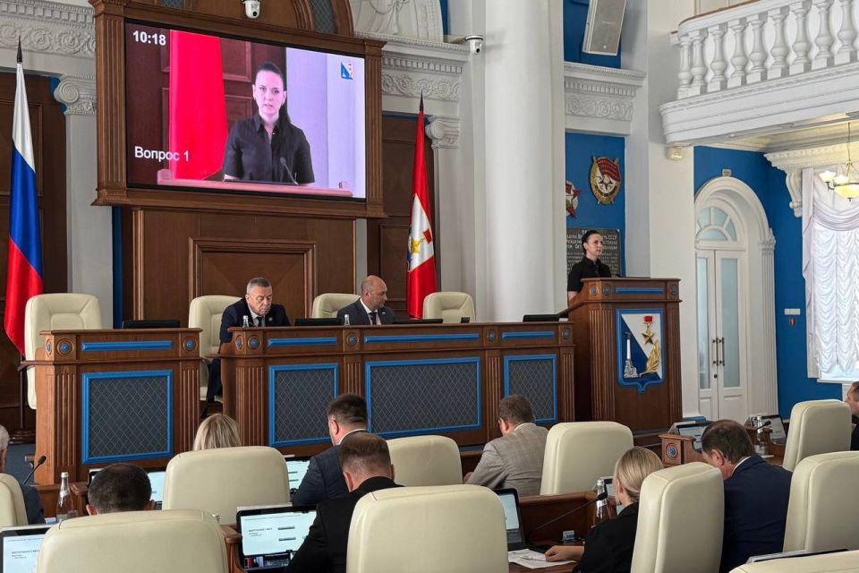 Владимир Немцев: В рамках пленарного заседания состоялась традиционная церемония вручения удостоверений мировым судьим, а также была поддержана кандидатура мирового судьи судебного участка №7 Гагаринского судебного района Владимир Немцев: В рамках пленарного заседания состоялась традиционная церемония вручения удостоверений мировым судьим, а также была поддержана кандидатура мирового судьи судебного участка №7 Гагаринского судебного района