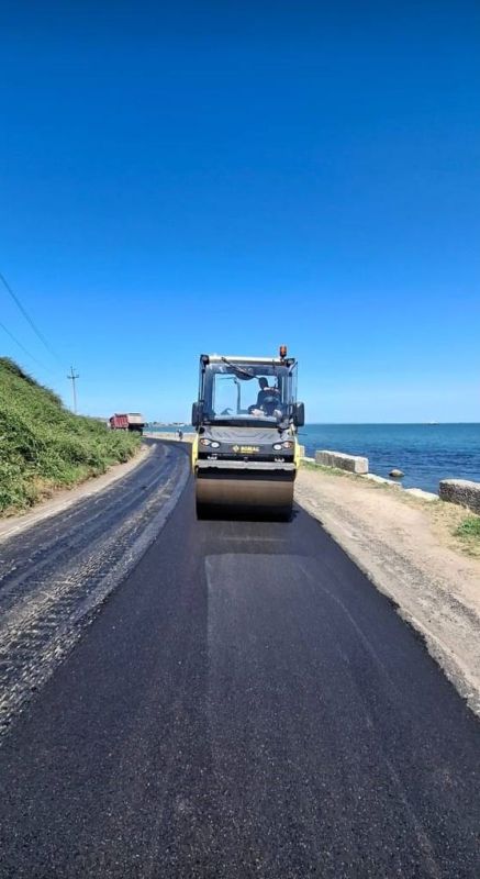 Керченский филиал ГУП РК «Крымавтодор» продолжает работу по замене верхних изношенных слоёв дорог Керченский филиал ГУП РК «Крымавтодор» продолжает работу по замене верхних изношенных слоёв дорог