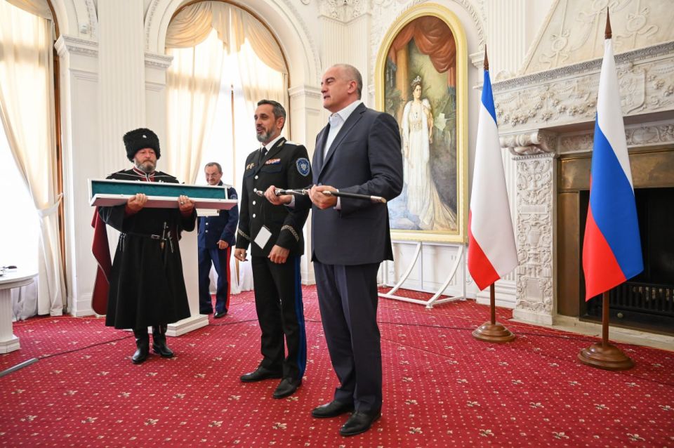  :   -   35               ,        ...