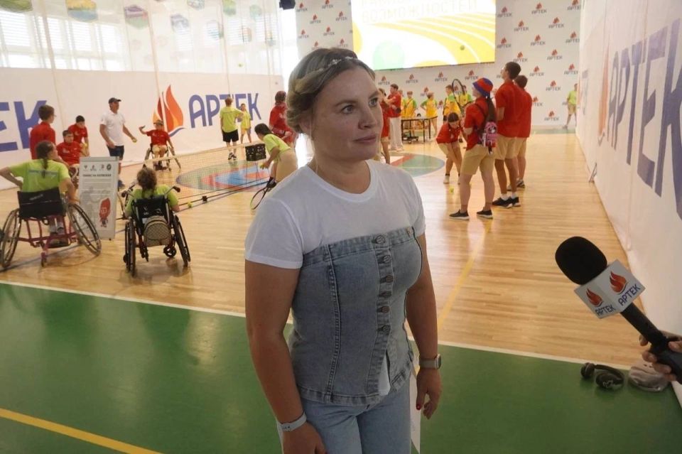  :    !.       