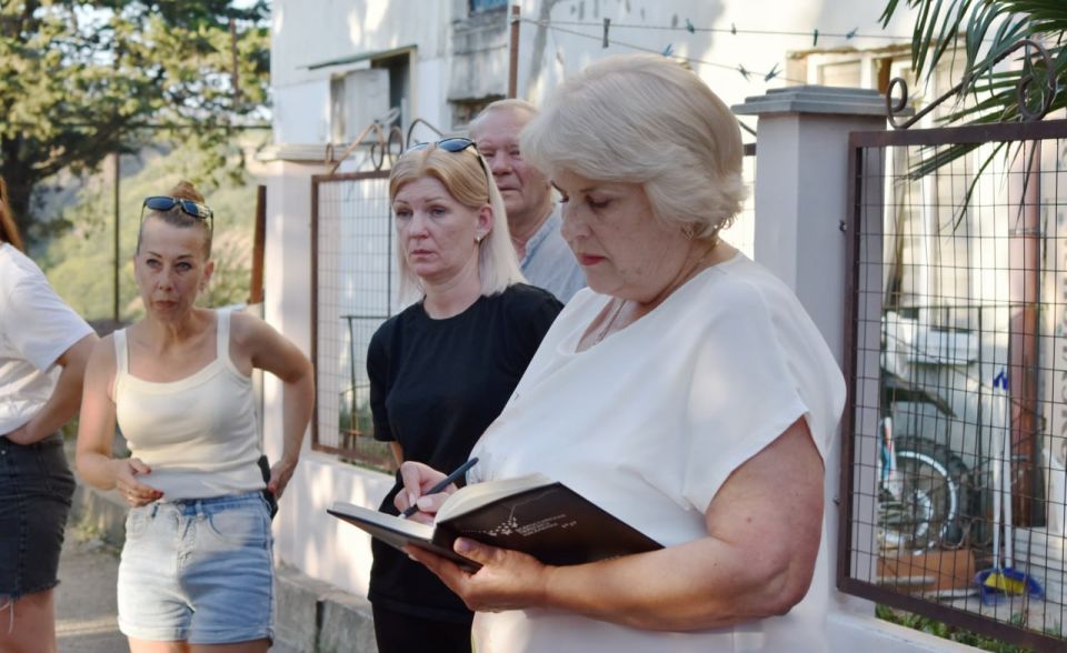 Галина Огнёва: Ко мне поступили обращения от жителей села Изобильное, проживающих в домах №47 и №49 по улице Новой, относительно работы управляющей компании Галина Огнёва: Ко мне поступили обращения от жителей села Изобильное, проживающих в домах №47 и №49 по улице Новой, относительно работы управляющей компании