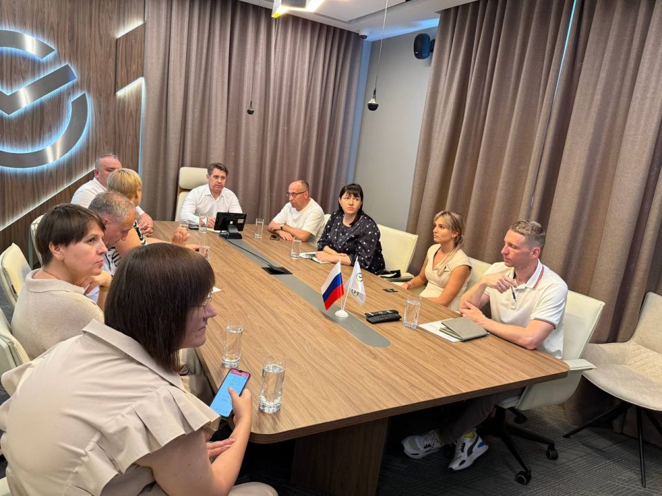 Встреча Минсельхоза Крыма с ПАО "Сбербанк" Встреча Минсельхоза Крыма с ПАО "Сбербанк"