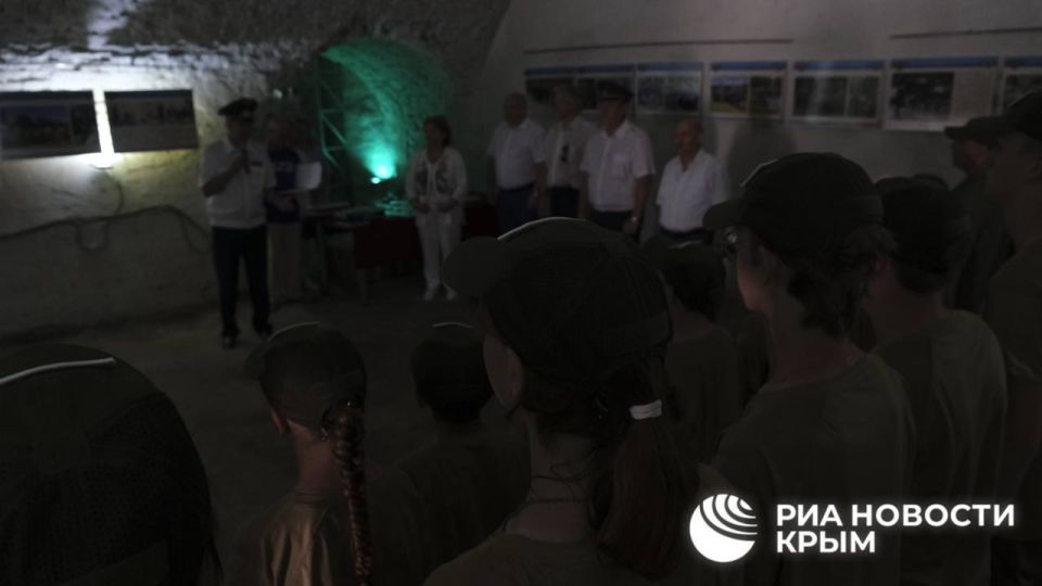 Ядра, осколки бомб, штыки, русские и иностранные тесаки – все это части экспозиции в Керчи Ядра, осколки бомб, штыки, русские и иностранные тесаки – все это части экспозиции в Керчи