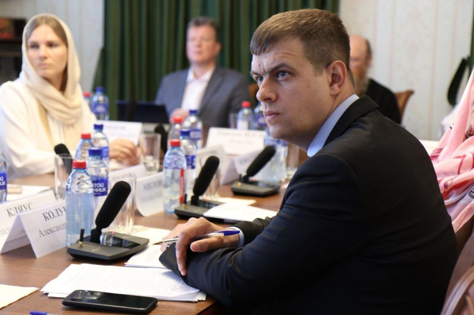 Анна Кузнецова: На связи с Оптиной: в рамках «Дней Достоевского» провели заседание нашей МФРГ по защите ценностей Анна Кузнецова: На связи с Оптиной: в рамках «Дней Достоевского» провели заседание нашей МФРГ по защите ценностей