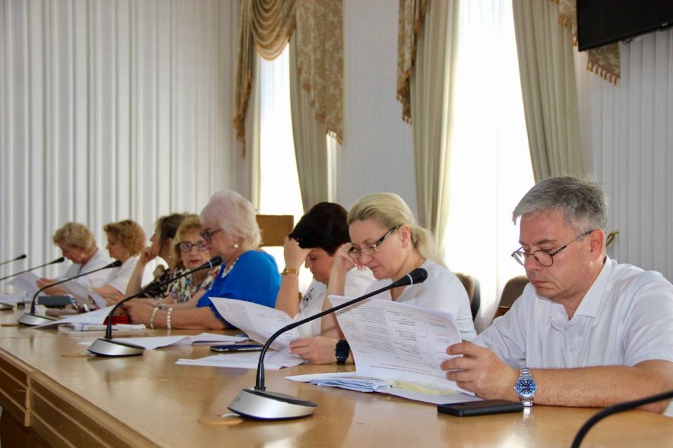 Константин Шимановский: Выполнили ответственную миссию - выбрали кандидатов для занесения на Доску почёта, которую мы обновим 8 августа ко Дню города! Константин Шимановский: Выполнили ответственную миссию - выбрали кандидатов для занесения на Доску почёта, которую мы обновим 8 августа ко Дню города!