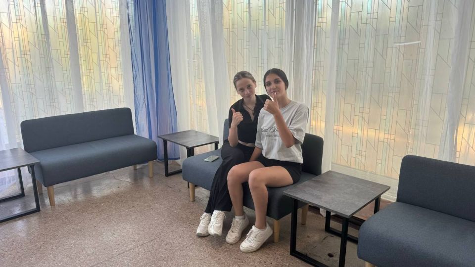 Замминистра финансов Крыма Иван Фурс сегодня принял участие в открытии проектов инициативного бюджетирования, реализованных в рамках профильной смены «Школа у моря 2025» Замминистра финансов Крыма Иван Фурс сегодня принял участие в открытии проектов инициативного бюджетирования, реализованных в рамках профильной смены «Школа у моря 2025»