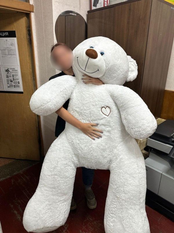 В Евпатории стажёр украл на пункте выдачи товары на 20 тысяч рублей В Евпатории стажёр украл на пункте выдачи товары на 20 тысяч рублей