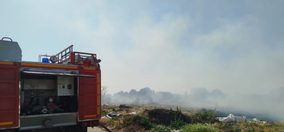 За прошедшие выходные дни сотрудники МЧС Республики Крым 15 раз привлекались для тушения сухой растительности За прошедшие выходные дни сотрудники МЧС Республики Крым 15 раз привлекались для тушения сухой растительности