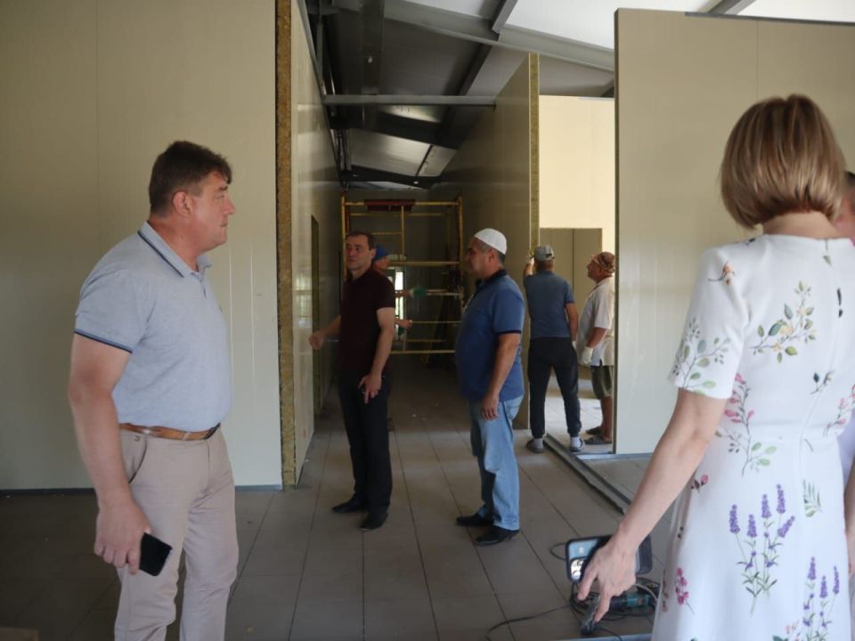 Инна Федоренко: С рабочей поездкой наш район посетили депутаты Государственного Совета Республики Крым Айдер Типпа и Алексей Тихомиров Инна Федоренко: С рабочей поездкой наш район посетили депутаты Государственного Совета Республики Крым Айдер Типпа и Алексей Тихомиров