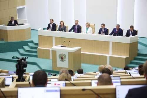 Екатерина Алтабаева: Сенаторы ратифицировали Протокол о внесении изменений в Договор от 25 декабря 1998 года между Российской Федерацией и Республикой Беларусь о равных правах граждан Екатерина Алтабаева: Сенаторы ратифицировали Протокол о внесении изменений в Договор от 25 декабря 1998 года между Российской Федерацией и Республикой Беларусь о равных правах граждан