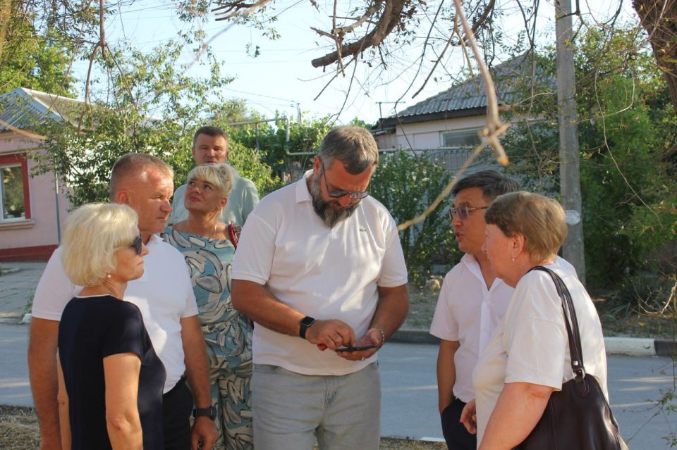 Владимир Ким: Вчера с коллегами встречались с председателями советов МКД по улицам Федько, Чкалова, Революционная, Боевая, Симферопольское шоссе, Пушкина, Карла Маркса Владимир Ким: Вчера с коллегами встречались с председателями советов МКД по улицам Федько, Чкалова, Революционная, Боевая, Симферопольское шоссе, Пушкина, Карла Маркса