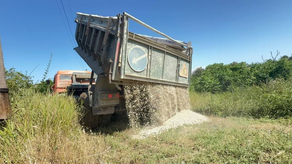 В Керчи завершено грейдироване дорог В Керчи завершено грейдироване дорог