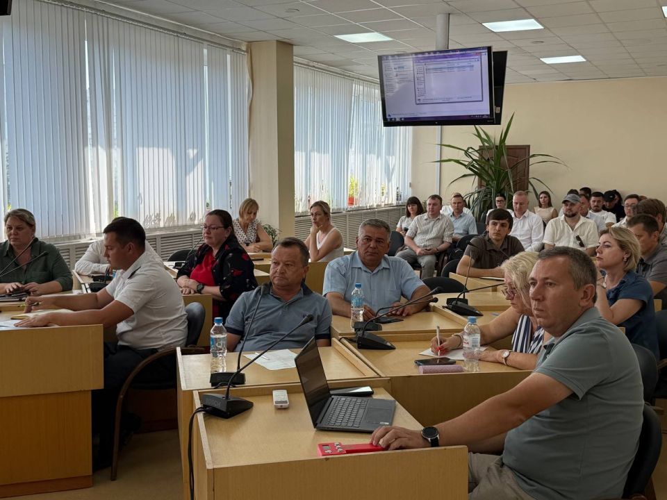 Совещание с виноградарями Крыма и Севастополя успешно проведено! Совещание с виноградарями Крыма и Севастополя успешно проведено!