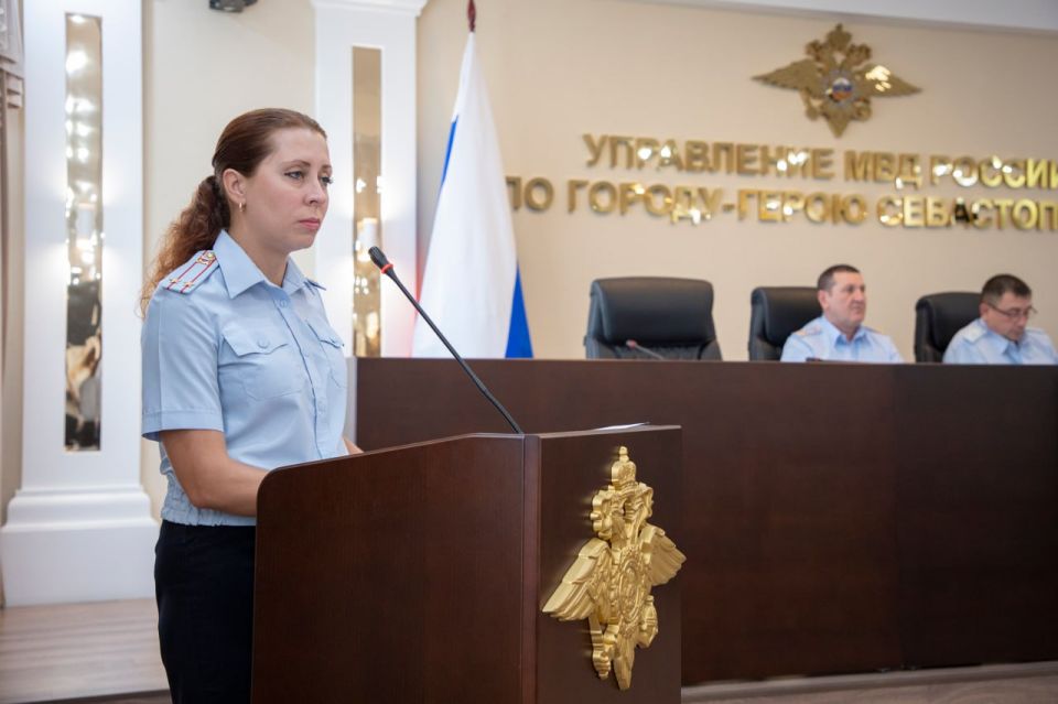 Сегодня в УМВД России по г. Севастополю состоялось заседание коллегии, на котором были подведены итоги работы территориального органа за первое полугодие текущего года Сегодня в УМВД России по г. Севастополю состоялось заседание коллегии, на котором были подведены итоги работы территориального органа за первое полугодие текущего года