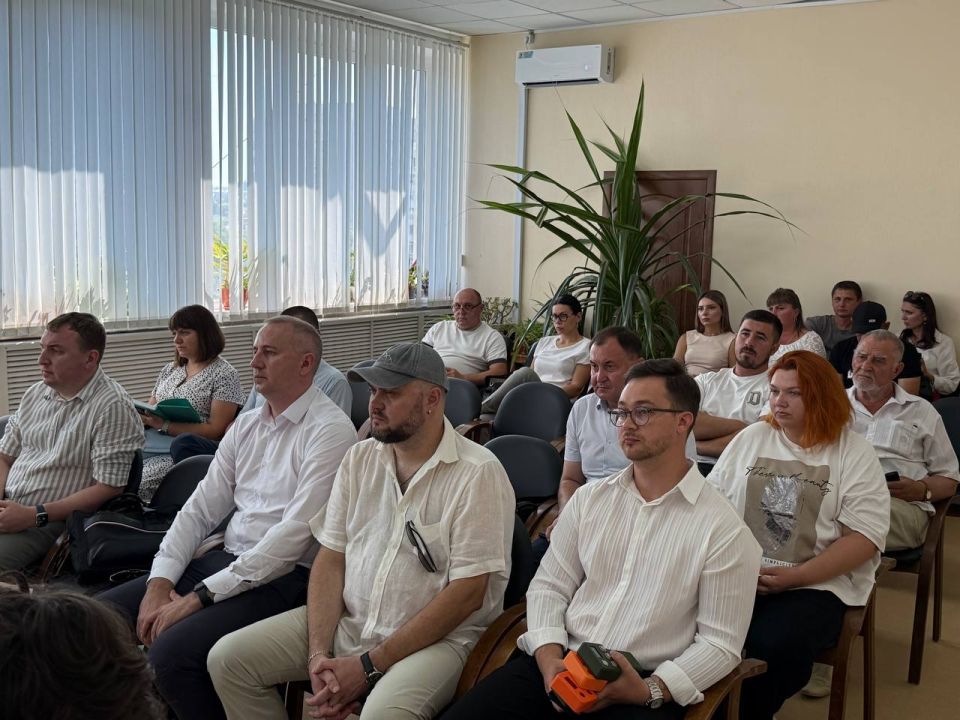 Совещание с виноградарями Крыма и Севастополя успешно проведено! Совещание с виноградарями Крыма и Севастополя успешно проведено!