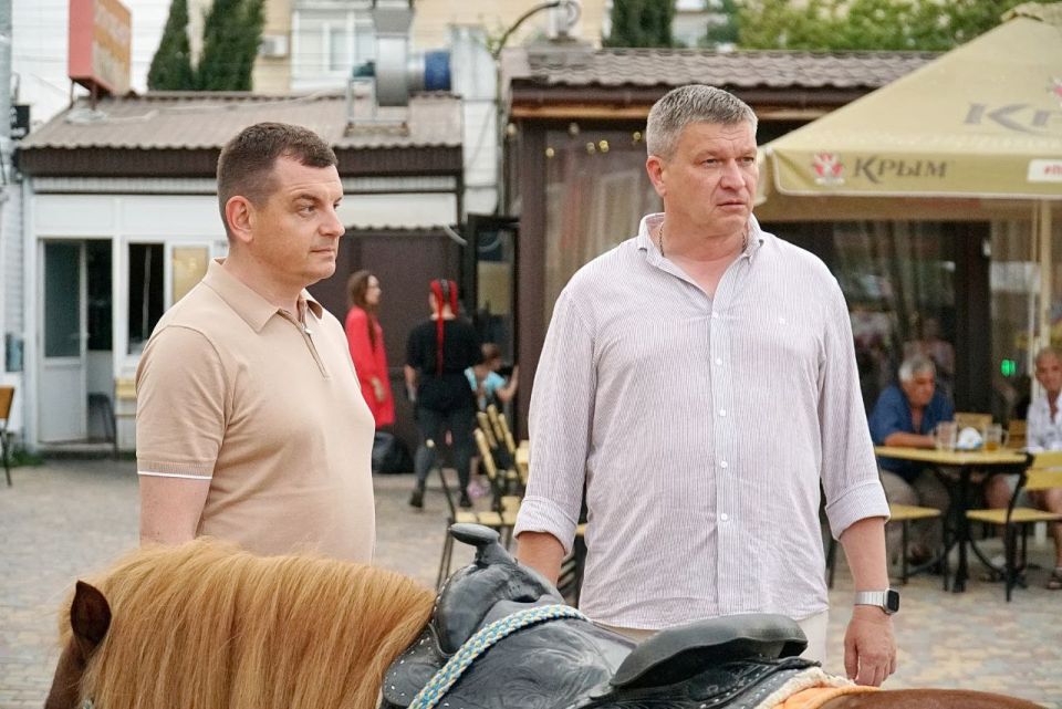 Александр Юрьев: Принял участие в совместной проверке аттракционов, организованной Прокуратурой города, Отделом МВД по г. Евпатории и Инспекцией по надзору за техническим состоянием самоходных машин и других видов техники... Александр Юрьев: Принял участие в совместной проверке аттракционов, организованной Прокуратурой города, Отделом МВД по г. Евпатории и Инспекцией по надзору за техническим состоянием самоходных машин и других видов техники...