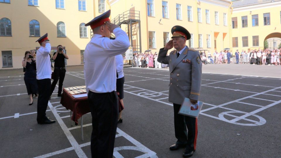 В Санкт-Петербургской академии СК России состоялась торжественная церемония выпуска курсантов В Санкт-Петербургской академии СК России состоялась торжественная церемония выпуска курсантов