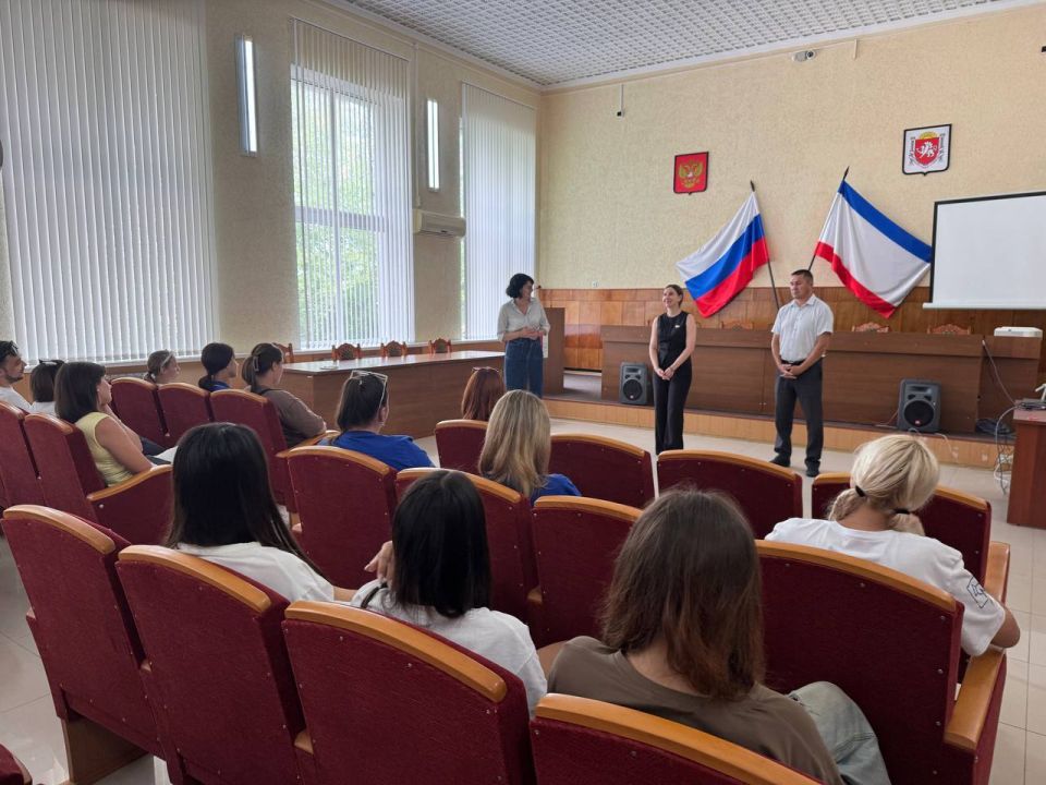 Открытый диалог по вопросам молодежной политики Открытый диалог по вопросам молодежной политики