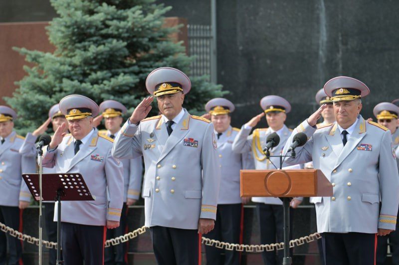 Владимир Колокольцев выступил на церемонии вручения дипломов о высшем образовании и нагрудных знаков выпускникам Московского университета МВД России имени В.Я. Кикотя Владимир Колокольцев выступил на церемонии вручения дипломов о высшем образовании и нагрудных знаков выпускникам Московского университета МВД России имени В.Я. Кикотя