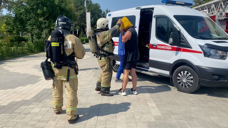 Пожарно-тактические учения в Евпатории Пожарно-тактические учения в Евпатории