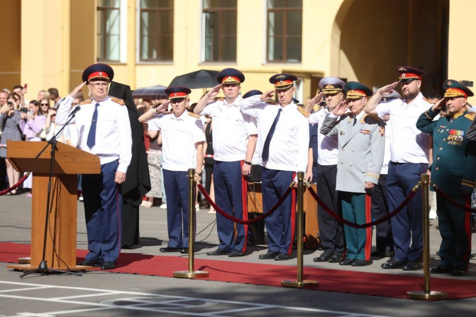 В Санкт-Петербургской академии СК России состоялась торжественная церемония выпуска курсантов В Санкт-Петербургской академии СК России состоялась торжественная церемония выпуска курсантов