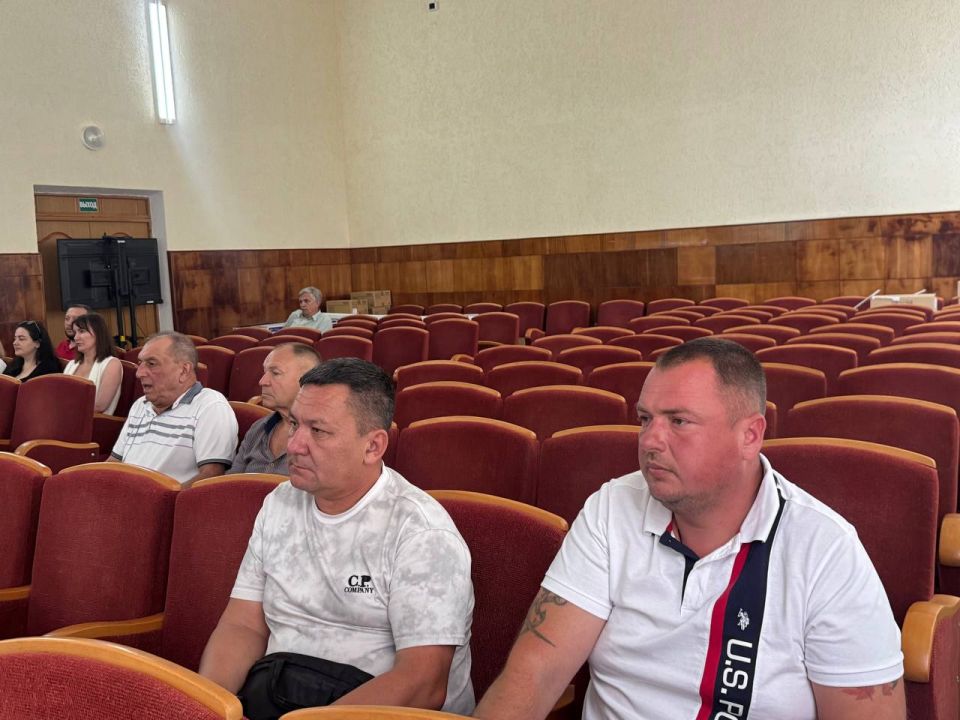 Александр Дудинов: В зале администрации Черноморского района состоялся семинар для представителей турбизнеса по вопросам классификации средств размещения Александр Дудинов: В зале администрации Черноморского района состоялся семинар для представителей турбизнеса по вопросам классификации средств размещения