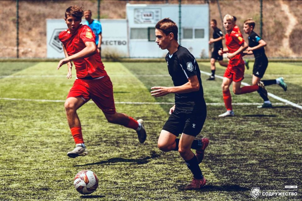  :     3                U-15!