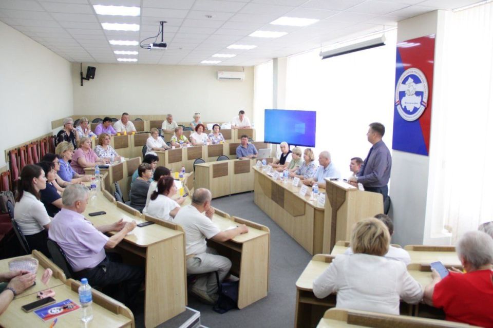 Встреча лидеров образования и профсоюзных организаций Республики Крым и Ростовской области Встреча лидеров образования и профсоюзных организаций Республики Крым и Ростовской области