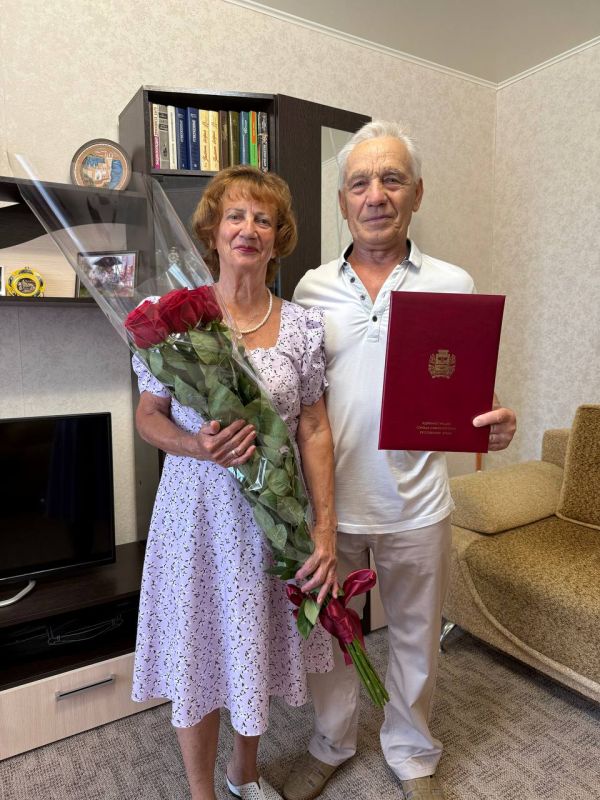 Супружеская пара в Симферополе отметила 50-летие совместной жизни! Супружеская пара в Симферополе отметила 50-летие совместной жизни!