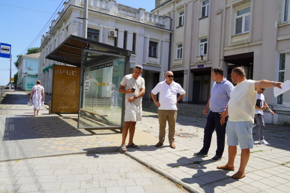 В рамках капитального ремонта дороги по улице Свердлова компанией «СТГ-Юг» запланировано оборудование заездного кармана для общественного транспорта на остановке «Военкомат» в направлении центра города В рамках капитального ремонта дороги по улице Свердлова компанией «СТГ-Юг» запланировано оборудование заездного кармана для общественного транспорта на остановке «Военкомат» в направлении центра города