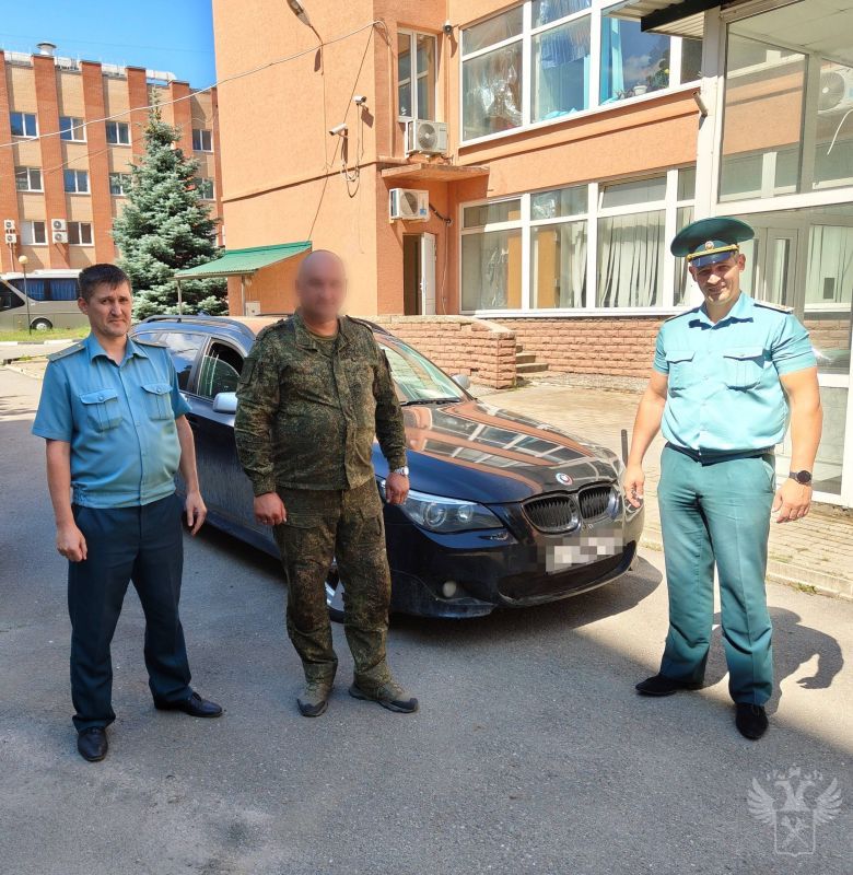 Крымские, новороссийские и ростовские таможенники передали автомобили на нужды СВО Крымские, новороссийские и ростовские таможенники передали автомобили на нужды СВО