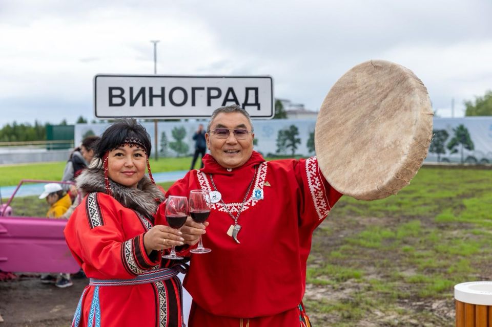 Фестиваль «Виноград» в Новом Уренгое Фестиваль «Виноград» в Новом Уренгое