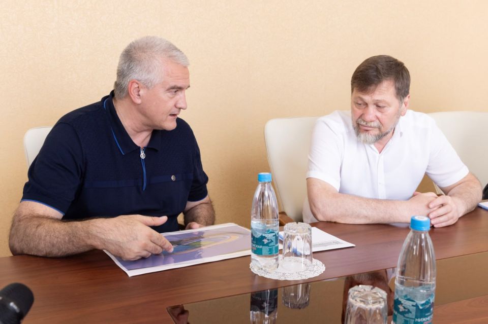 В Крыму пять спортивных школ получили материальную поддержку В Крыму пять спортивных школ получили материальную поддержку