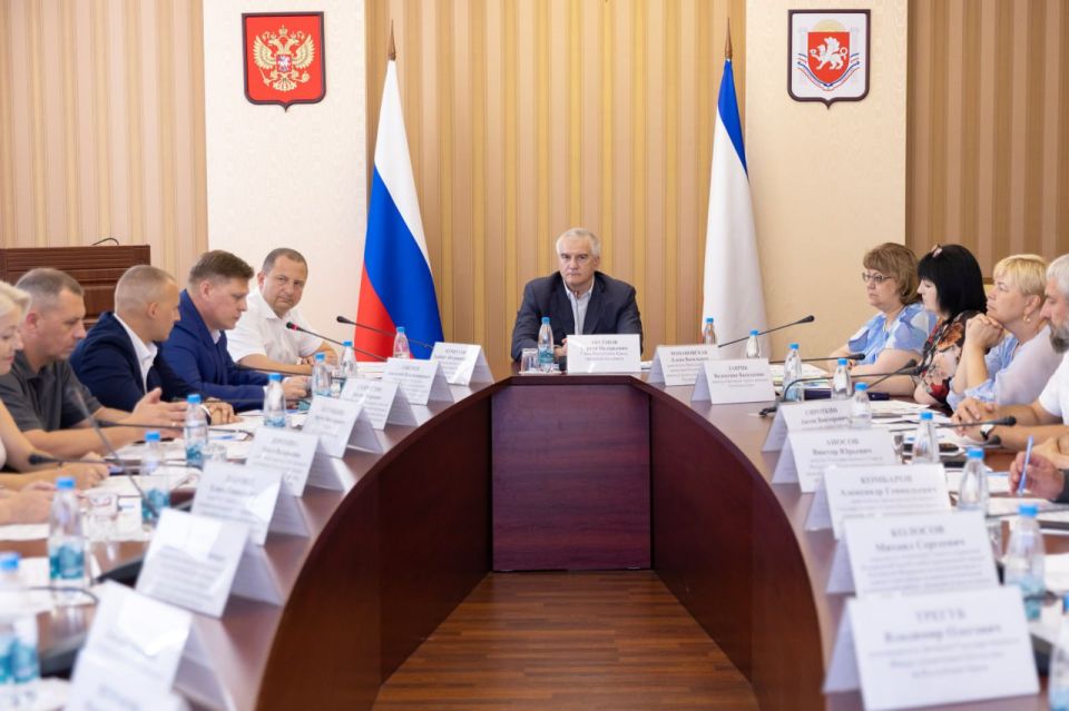 Сергей Аксёнов: В ходе заседания общественного совета обсудили итоги отбора на региональную кадровую программу «Герои Крыма», а также структуру и содержание ее образовательной части